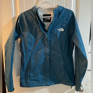 North Face Women's Venture2 Shell Hooded Rain Jacket, Waterproof, Windbreaker